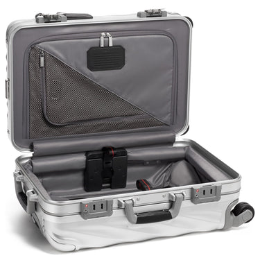TUMI 19 Degree Aluminum - International 4-Wheel Trolley 56 cm ext. (Color: silver)