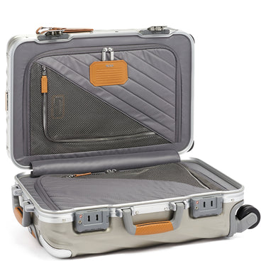 TUMI 19 Degree Titanium - International 4-Wheel Trolley 56 cm (Color: silver)