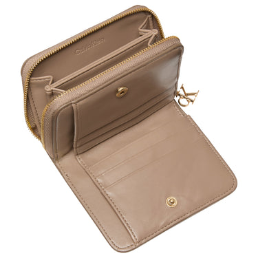 Calvin Klein Medium Flap Zip - Wallet 6cc 11 cm (Color: desert taupe)